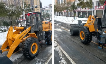 春運(yùn)保安全 柳工機(jī)械戰(zhàn)斗在破冰除雪第一線！