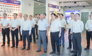 共話合作謀未來 國新控股副總經(jīng)理王豹一行到訪柳工調(diào)研交流