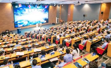 數(shù)智驅動 新質未來 柳工舉行第二十四屆技術創(chuàng)新大會