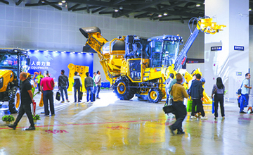 柳工農(nóng)機亮相廣西國際農(nóng)業(yè)博覽會