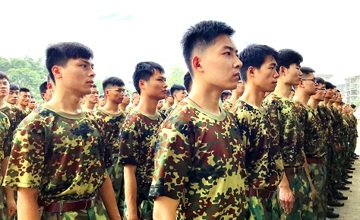 筑夢(mèng)柳工 青春?jiǎn)⒑健?018年應(yīng)屆大學(xué)畢業(yè)生入職培訓(xùn)