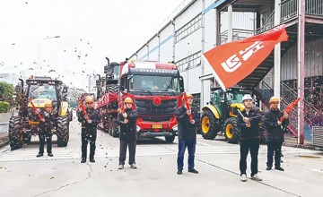 柳工農(nóng)機2026年全球訂單首發(fā)！混合動力拖拉機啟程奔赴海內(nèi)外市場